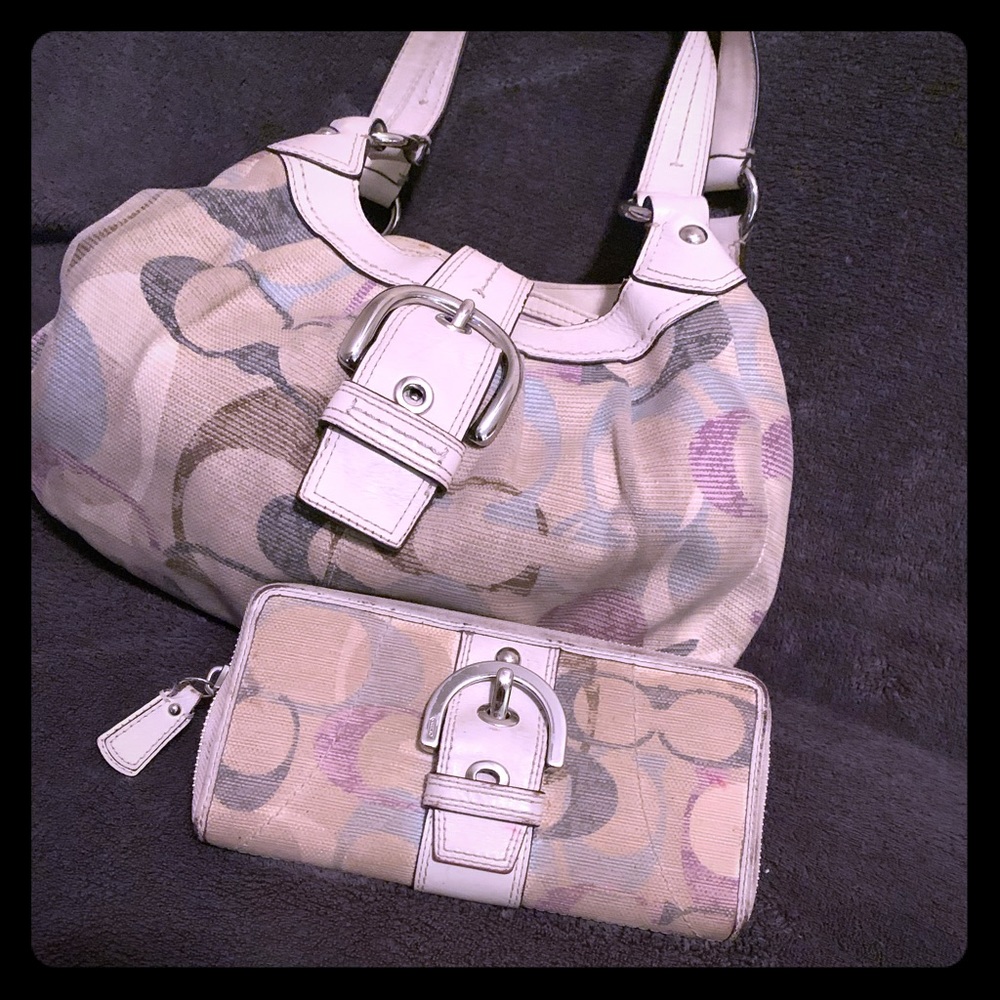 Coach purse and wallet set